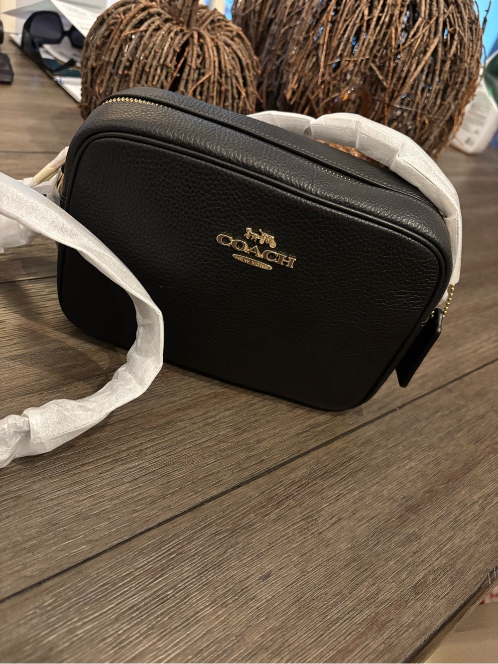 New without tags Coach crossbody purse 🖤 ✨
